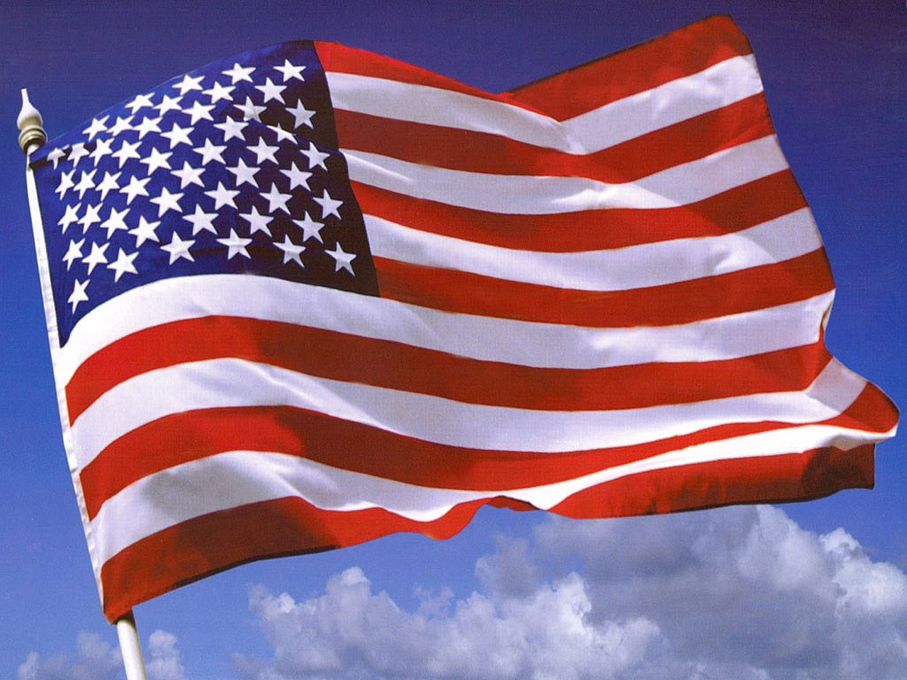 fluctuating american flag wallpaper