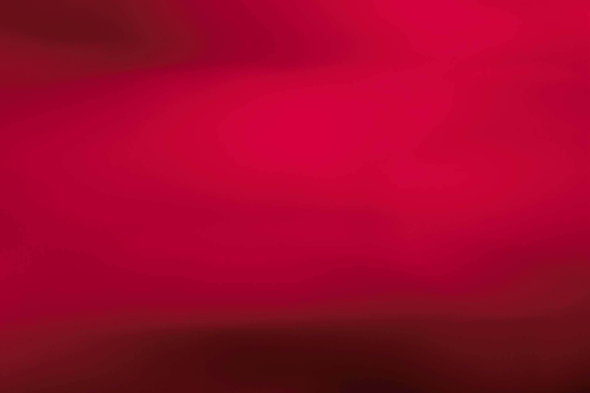 Red abstract blurry ppt wallpaper 